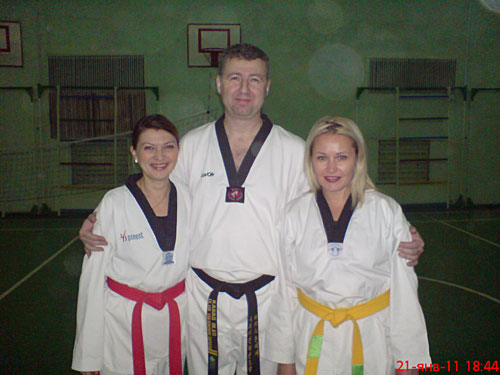 Мастер со спортсменками Клуба в свой День Рождения 20.01.2011